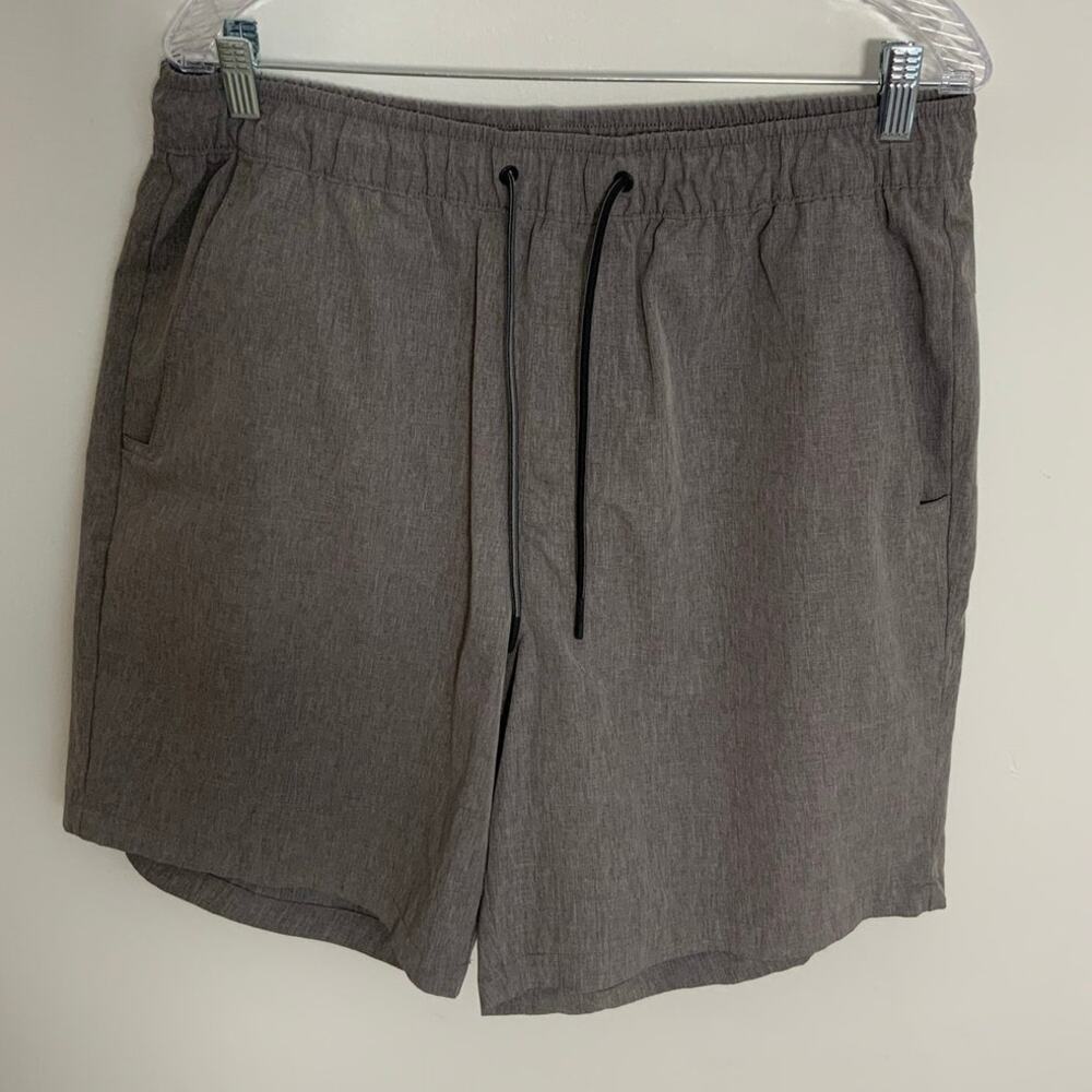 Eddie Bauer Men's Performance shorts size XL 7" inseam